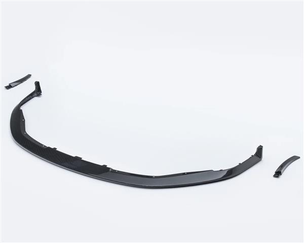 Grote foto dit betreft een porsche 992 gt3 adro carbon voorbumper splitter lip auto onderdelen tuning en styling