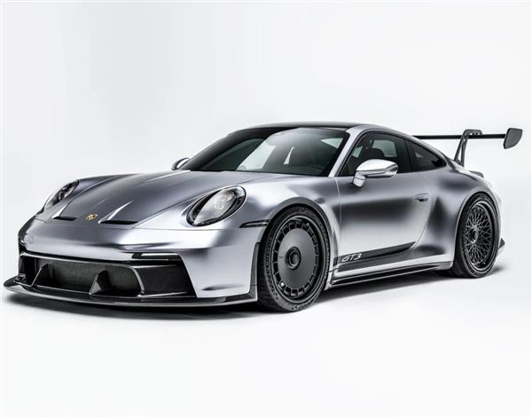 Grote foto dit betreft een porsche 992 gt3 adro carbon voorbumper splitter lip auto onderdelen tuning en styling