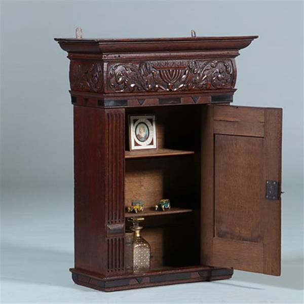 Grote foto hollands eikenhouten ndeurs wandkastje renaissance 1650 en later no.211765 antiek en kunst stoelen en banken