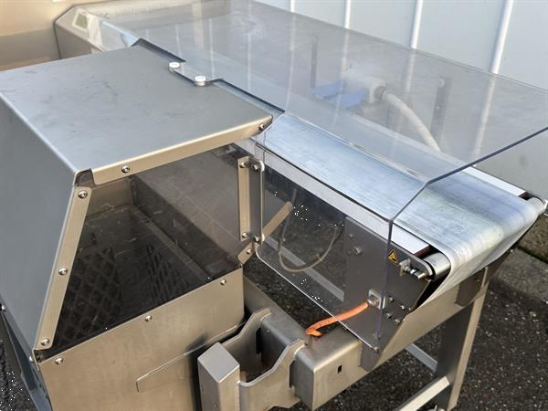 Grote foto bizerba sesotec varicon 1300 200 250 150 125 t1 metaaldetector met blazer agrarisch tuinbouw