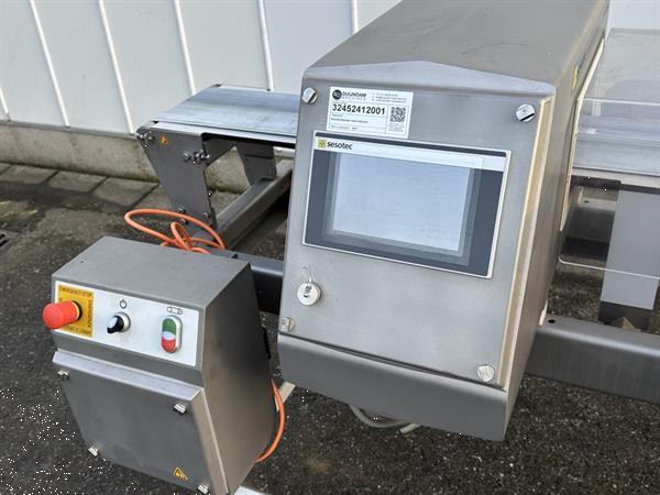 Grote foto bizerba sesotec varicon 1300 200 250 150 125 t1 metaaldetector met blazer agrarisch tuinbouw