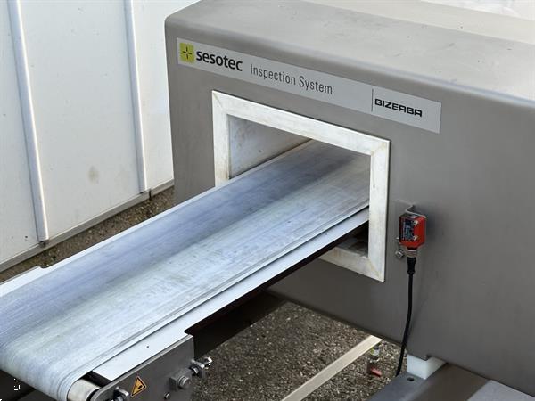 Grote foto bizerba sesotec varicon 1300 200 250 150 125 t1 metaaldetector met blazer agrarisch tuinbouw