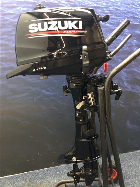 Grote foto suzuki 6 pk buitenboordmotor artnr 5176 zo goed als nieuwe watersport en boten buiten en binnenboordmotoren