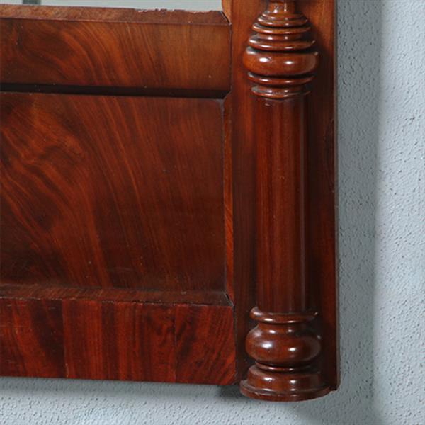 Grote foto biedermeier spiegel ca 1835 met onder en boven een bloemmahonie paneel getorste zuilen langszij no. antiek en kunst spiegels