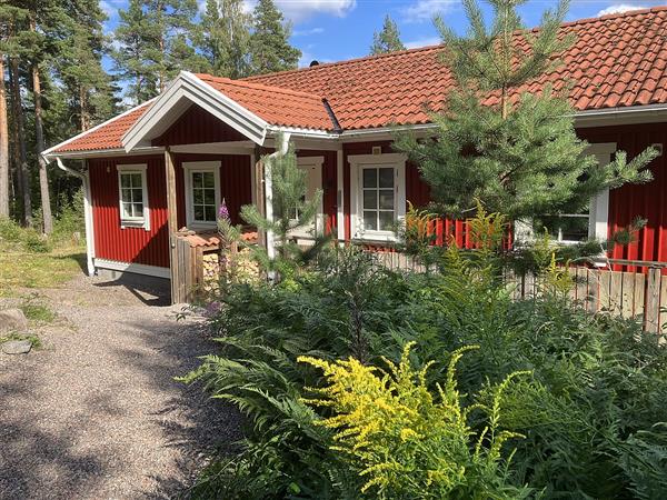 Grote foto vakantiehuis in zweden bij een meer vakantie zweden