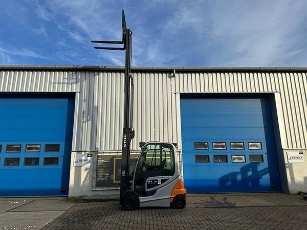 Grote foto vs 22015 elektrische triplex heftruck still rx60 30 vorkenspreider agrarisch heftrucks