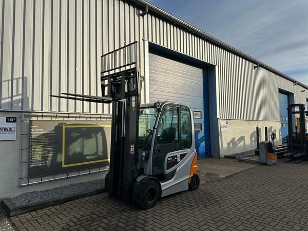 Grote foto vs 22015 elektrische triplex heftruck still rx60 30 vorkenspreider agrarisch heftrucks