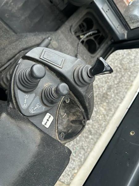 Grote foto vs 22027 elektrische triplex heftruck linde e30 freelift agrarisch heftrucks