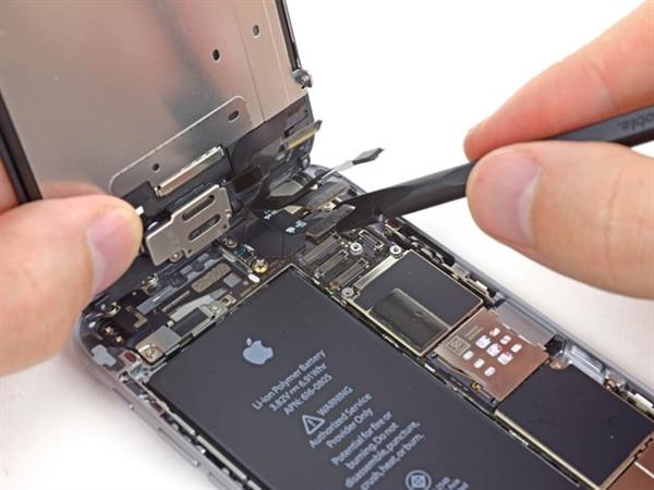 Grote foto nieuwe hoge kwaliteit accu laten monteren iphone se 2020 computers en software overige computers en software
