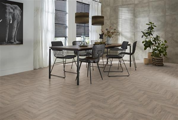 Grote foto yup herringbone dryback smoky doe het zelf en verbouw tegels
