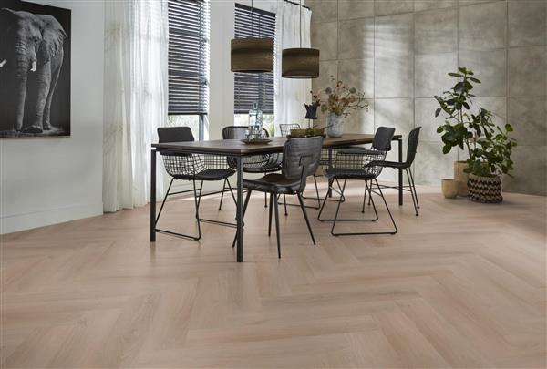 Grote foto yup merton herringbone click dark oak doe het zelf en verbouw tegels