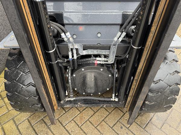 Grote foto heftruck toyota 02 8fdf30 duplo 450 sideshift forkpositioner weegsysteem diesel 2012 agrarisch heftrucks
