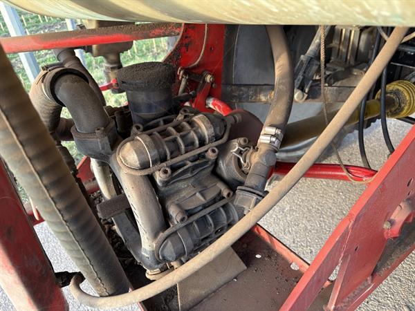Grote foto landini 6880 agrifac veldspuit agrarisch tractoren