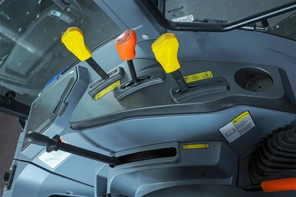 Grote foto solis 50 shuttle xl agrarisch tractoren