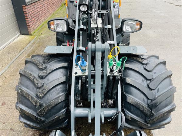 Grote foto giant g2700 x tra hd minishovel nieuw zeer compleet agrarisch shovels