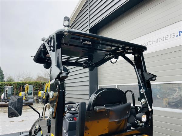Grote foto giant g2700 x tra hd minishovel nieuw zeer compleet agrarisch shovels