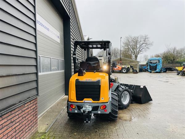 Grote foto giant g2700 x tra hd minishovel nieuw zeer compleet agrarisch shovels