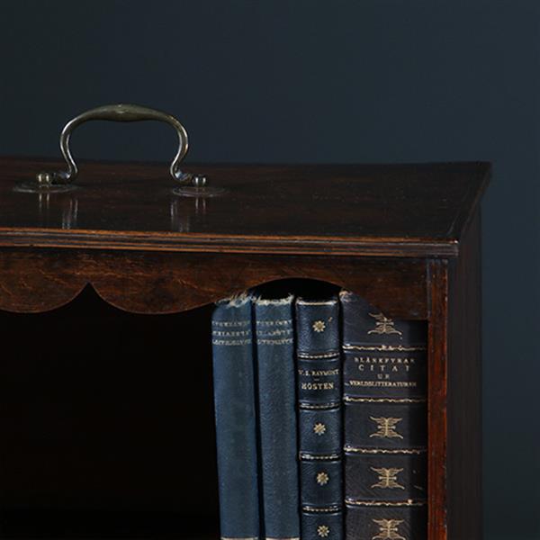 Grote foto engels tafelkastje met drie laden in eiken draagbare bovenkant ca 1775 no.252030 antiek en kunst stoelen en banken