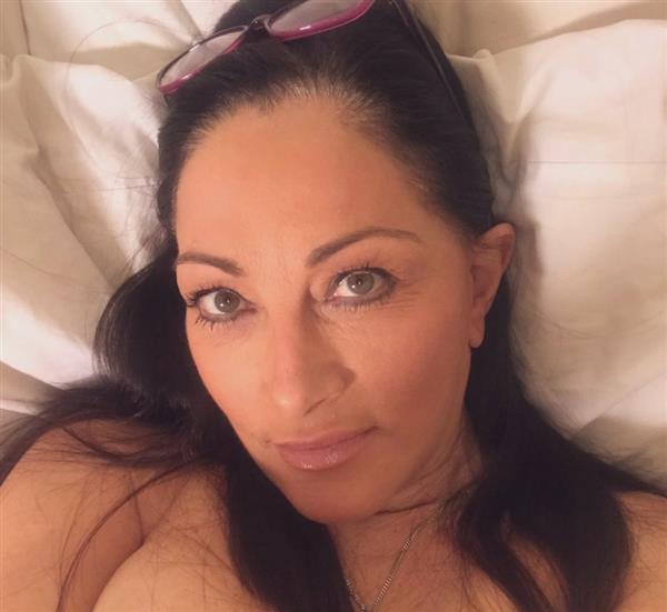 Grote foto gewoon op zoek naar lekkere seks. erotiek vrouw zoekt nmalig contact man
