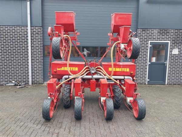 Grote foto niemeyer nodet md6 maiszaaimachine agrarisch zaaimachines