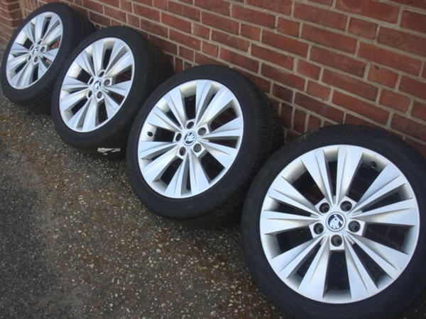 Grote foto 17 originele skoda kodiaq karoq velgen en banden auto onderdelen banden en velgen