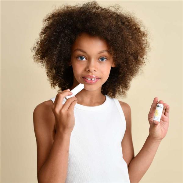 Grote foto lip butter 4.2gr audio tv en foto algemeen