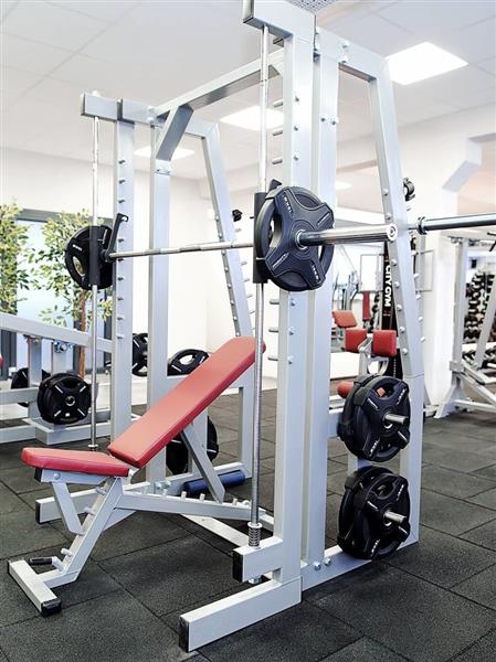 Grote foto smith machine and squat rack full commercial custom built audio tv en foto algemeen