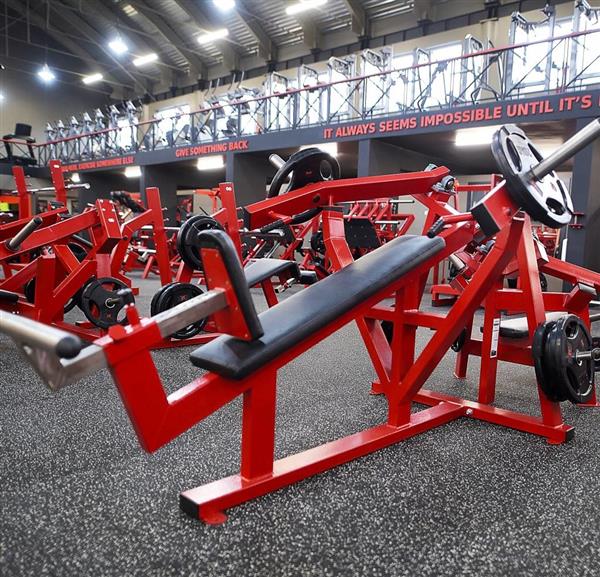 Grote foto incline chest press machine audio tv en foto algemeen