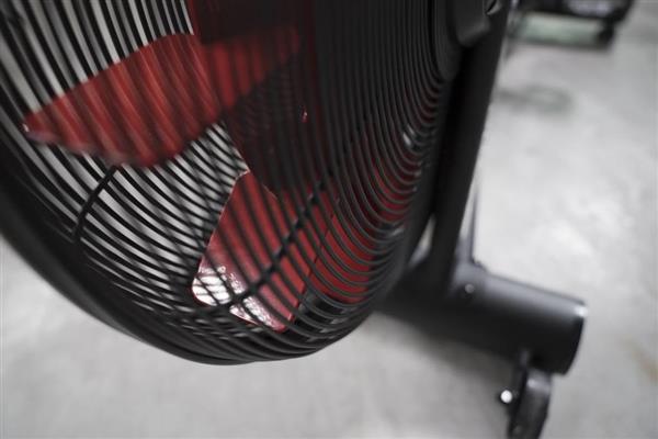 Grote foto lmx1750 air bike pro hiit interval trainer audio tv en foto algemeen