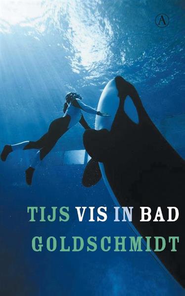 Grote foto vis in bad boeken literatuur