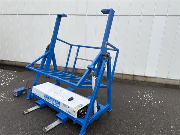 Grote foto hoekenga model 1600 kistenkantelaar 24 volt voor heftruck agrarisch tuinbouw