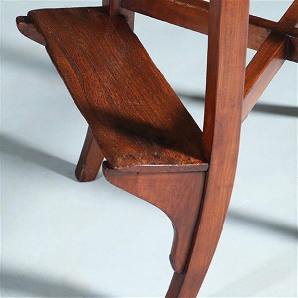 Grote foto antieke kruk ca 1810 op 4 sabelpoten met voetenplank het leer prachtig doorleefd no.740445 antiek en kunst stoelen en banken