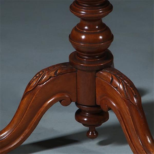 Grote foto vierkante bijzettafel of lampetafel met lade voor klein gerei op centrale poot ca 1875 no.883021 antiek en kunst stoelen en banken