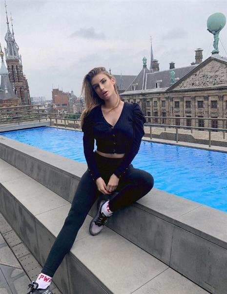 Grote foto samen op date erotiek contact vrouw tot man