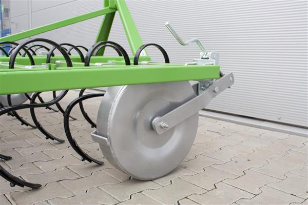 Grote foto bomet s tand cultivator 1.80 3.60m agrarisch mechanisatie