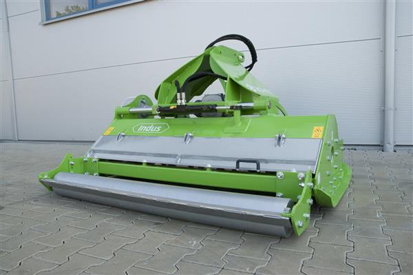 Grote foto bomet klepelmaaier indus met sideshift 1.6 2.0m agrarisch mechanisatie