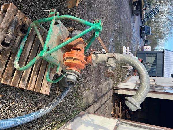 Grote foto ferbo met slang 410 en diameter 100 optioneel met pomp agrarisch beregeningapparatuur