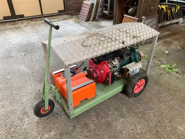 Grote foto caprari humet pomp buizen agrarisch beregeningapparatuur
