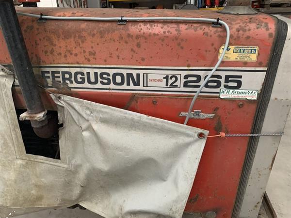 Grote foto massey ferguson 265 met slakkenstrooier 265 agrarisch tractoren