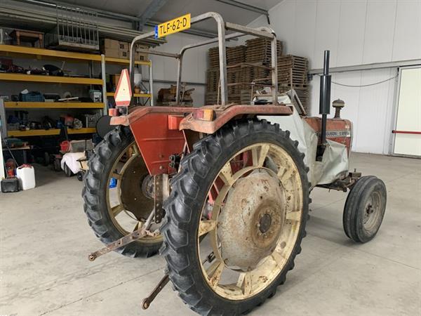 Grote foto massey ferguson 265 met slakkenstrooier 265 agrarisch tractoren