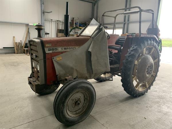 Grote foto massey ferguson 265 met slakkenstrooier 265 agrarisch tractoren