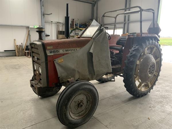 Grote foto massey ferguson 265 met slakkenstrooier 265 agrarisch tractoren
