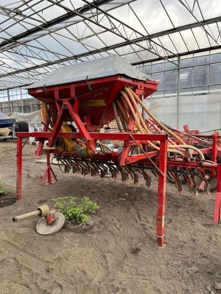 Grote foto accord zaaimachine opbouw compactor agrarisch zaaimachines