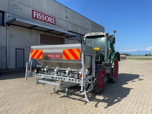 Grote foto kramer fissore korrel strooier kunstmest 1 tot 1.2 meter werkbreedte agrarisch kunstmestrooiers