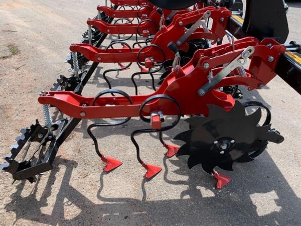 Grote foto kramer minos rijen schoffel 4.5 meter hydraulisch opklapbaar agrarisch cultivators en woelers