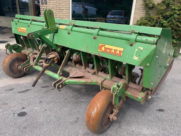 Grote foto celli ng 310 krukas spitmachine ng 310 agrarisch ploegen