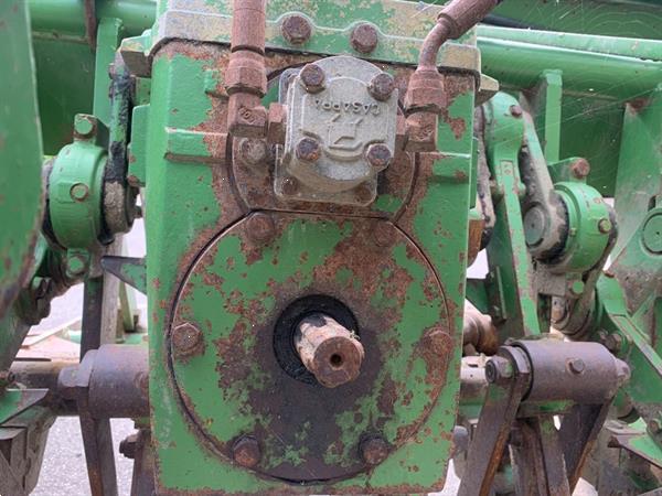 Grote foto celli ng 310 krukas spitmachine ng 310 agrarisch ploegen