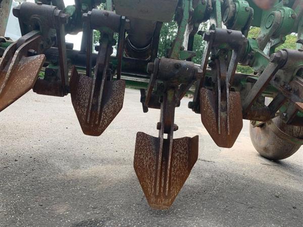 Grote foto celli ng 310 krukas spitmachine ng 310 agrarisch ploegen