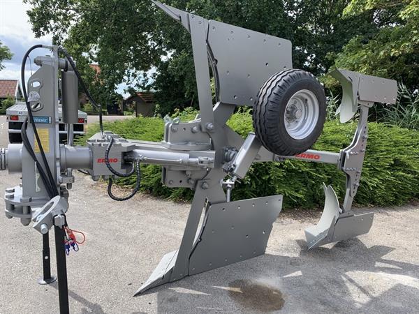 Grote foto kramer ermo diepploeg met achterschaar hydraulisch verstelbaar meerdere types beschikbaar agrarisch ploegen