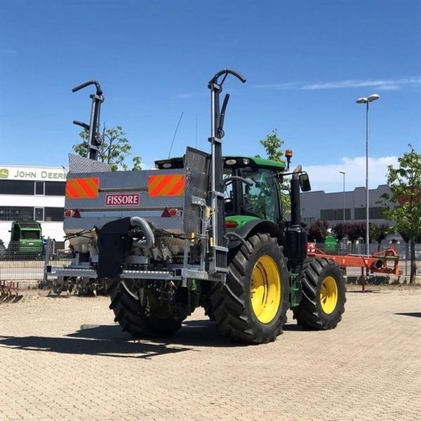 Grote foto kramer kalk strooier fissore tot maximaal 10 meter breed kalk strooien agrarisch kunstmestrooiers